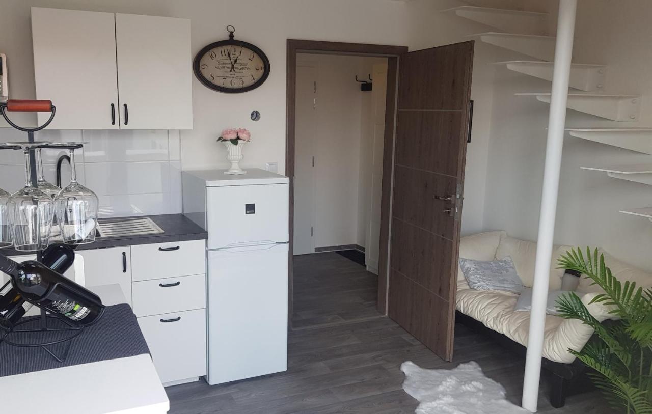 Vinum Vivat Appartement Mikulov Buitenkant foto